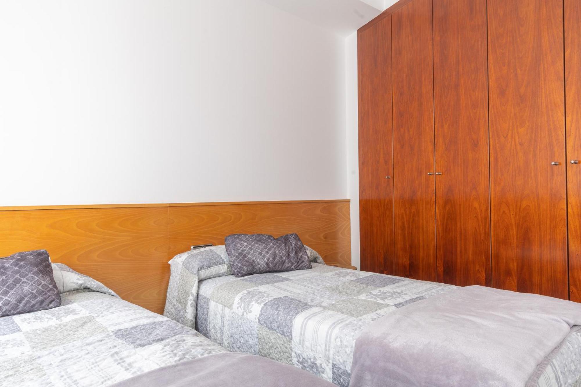 Mazi Apartments Colon Vic Exterior foto