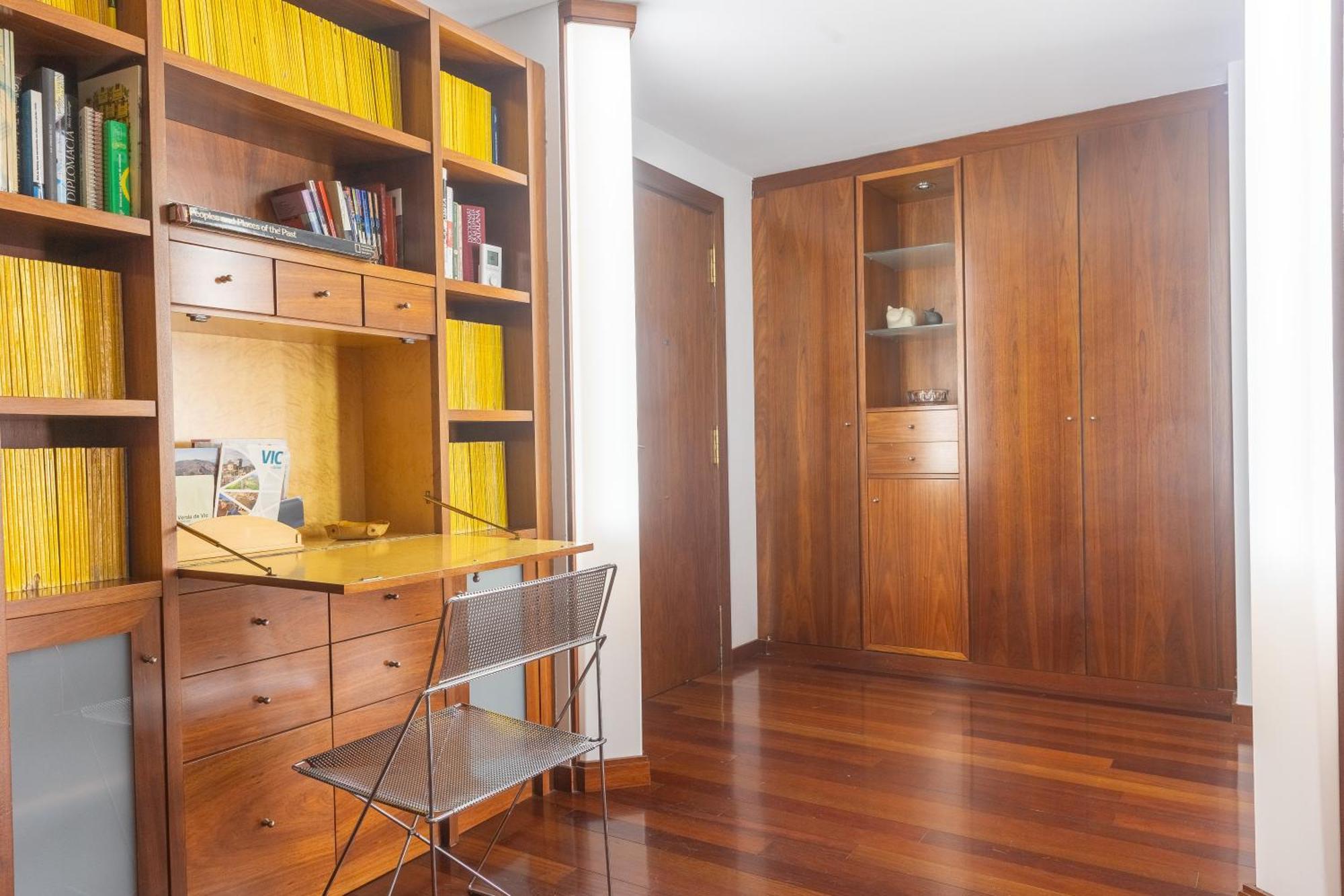 Mazi Apartments Colon Vic Exterior foto