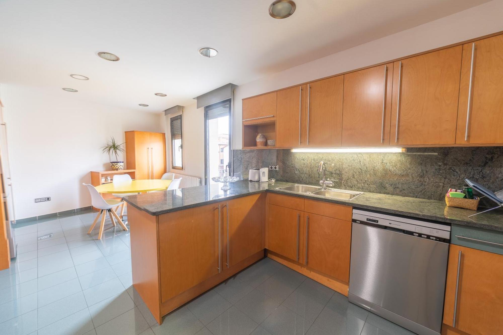 Mazi Apartments Colon Vic Exterior foto